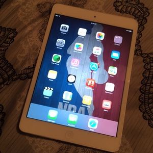 iPad mini for sell or trade w/iPhone 7 or 6 w/$0